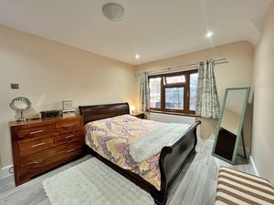 Photo 16- click for photo gallery